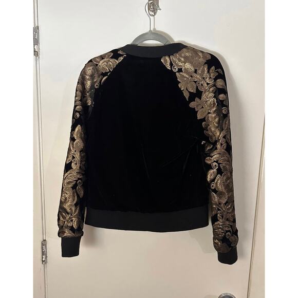 Cupcakes and Cashmere Velvet Jacket - Picture 2 of 5